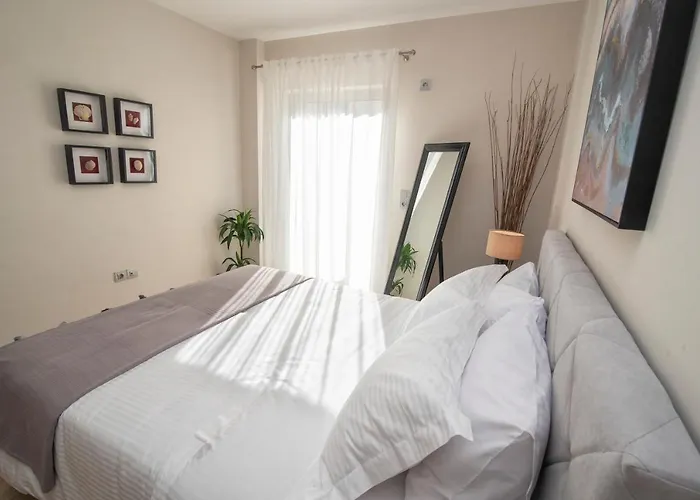 Chrysalis 1 * بلدة كوس