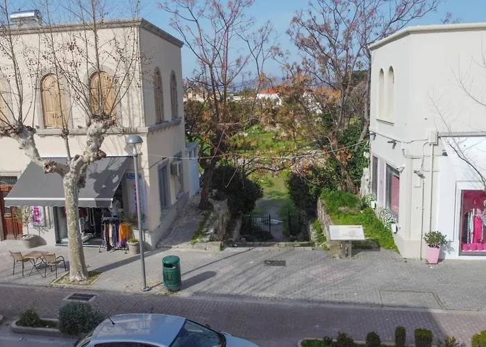 Chrysalis 1 بلدة كوس