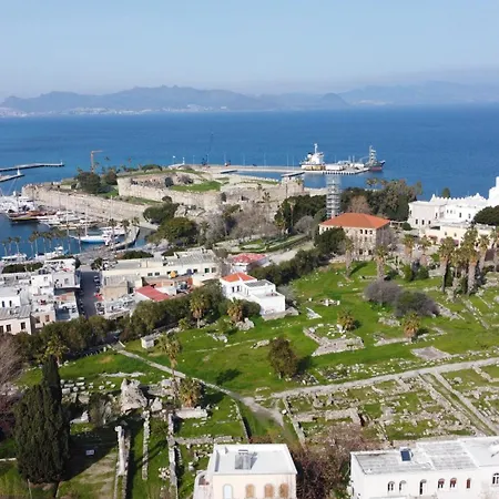 Apartman Chrysalis 1 *